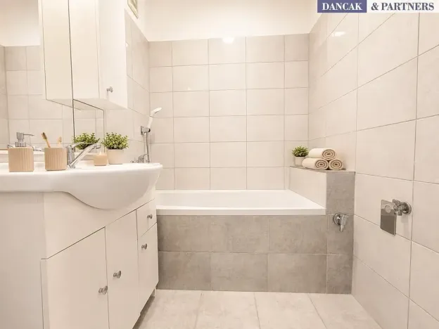Prodej bytu 2+kk, Havířov, Zvonková, 51 m2