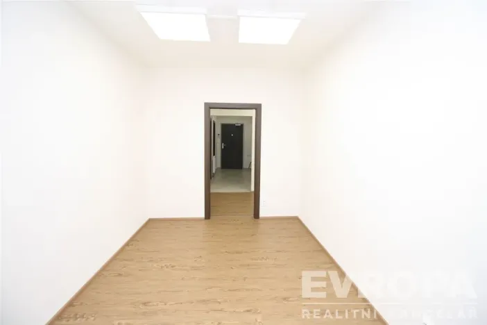 Pronájem kanceláře, Plzeň, Klatovská třída, 82 m2