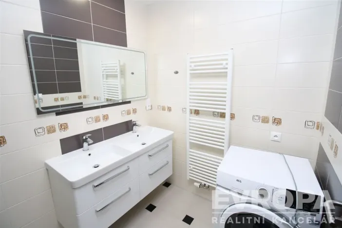 Pronájem kanceláře, Plzeň, Klatovská třída, 82 m2