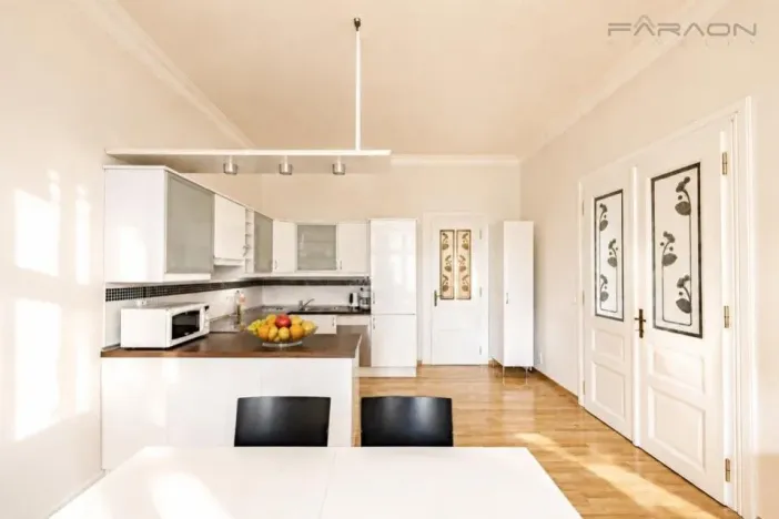 Pronájem bytu 3+1, Praha - Nové Město, Dřevná, 108 m2