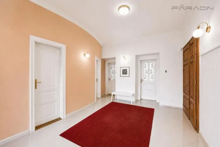 Pronájem bytu 3+1, Praha - Nové Město, Dřevná, 108 m2