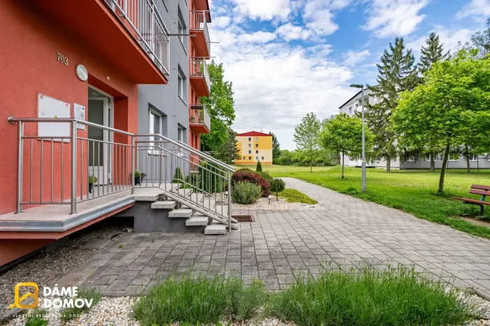 Prodej bytu 2+1, Uherský Ostroh - Ostrožské Předměstí, Sídliště, 54 m2