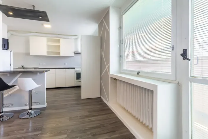 Pronájem bytu 3+kk, Praha - Prosek, Lovosická, 64 m2
