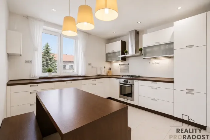 Prodej bytu 2+1, Pardubice - Zelené Předměstí, Jilemnického, 58 m2