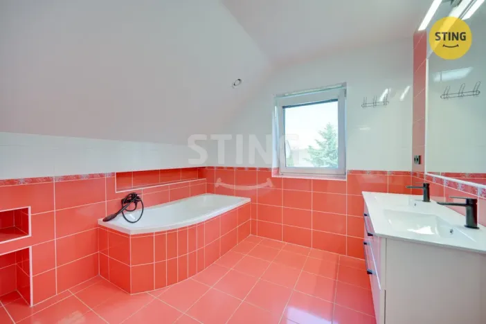 Prodej rodinného domu, Šardice, 168 m2