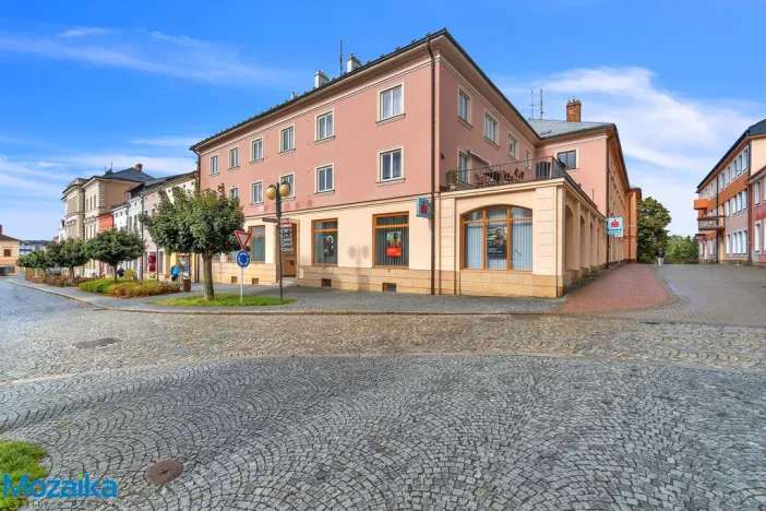 Pronájem bytu 2+kk, Lanškroun - Lanškroun-Vnitřní Město, nám. J. M. Marků, 62 m2