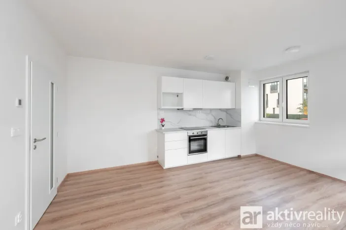 Pronájem bytu 1+kk, Přezletice, Pod Zahrady, 40 m2