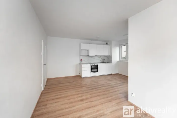 Pronájem bytu 1+kk, Přezletice, Pod Zahrady, 40 m2