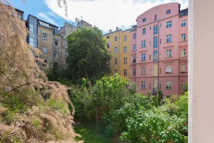 Pronájem bytu 3+1, Praha - Vinohrady, Šafaříkova, 90 m2