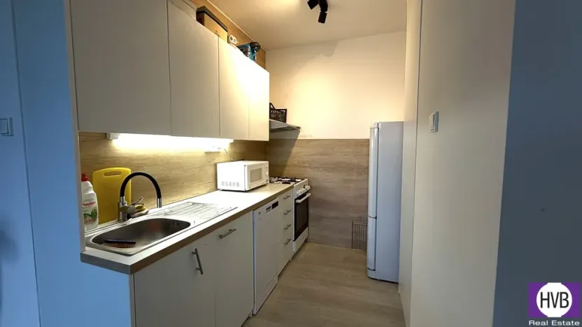 Pronájem bytu 2+kk, Praha, Křejpského, 44 m2