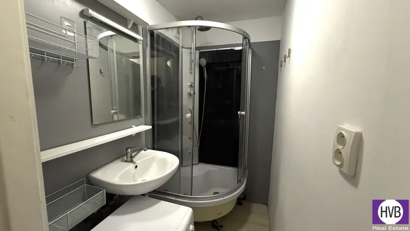 Pronájem bytu 2+kk, Praha, Křejpského, 44 m2