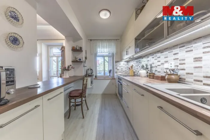 Prodej bytu 4+1, Jablonec nad Nisou, V Luzích, 91 m2