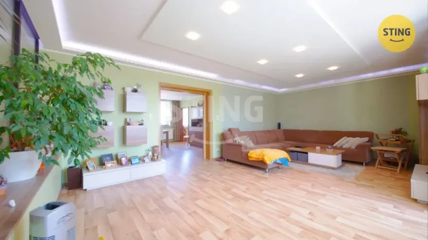Prodej rodinného domu, Holasovice - Štemplovec, 295 m2