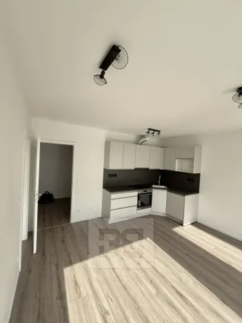 Pronájem bytu 2+kk, Kladno, Ke křížku, 47 m2