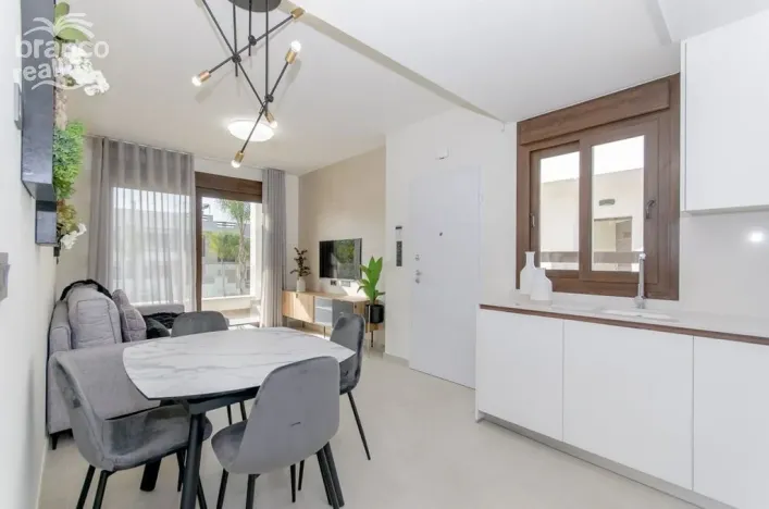 Prodej rodinného domu, Torrevieja, Alicante, Španělsko, 63 m2