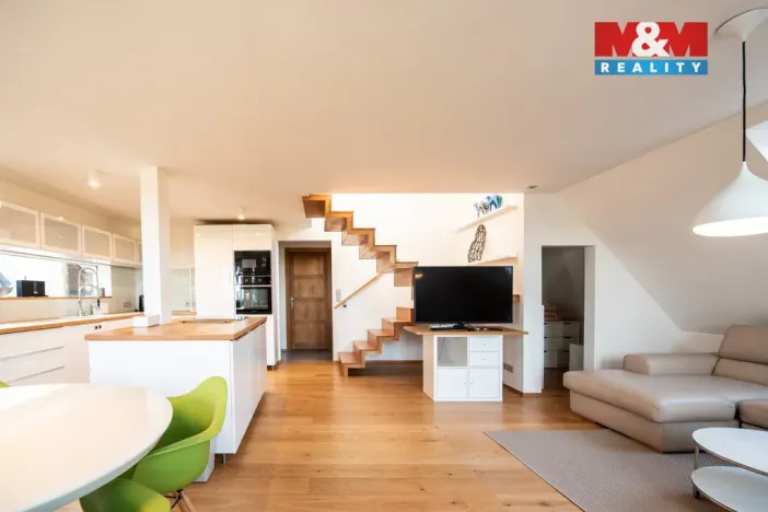 Pronájem bytu 5+kk, Hradec Králové, Velké náměstí, 112 m2