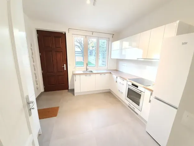 Pronájem rodinného domu, Praha - Smíchov, Xaveriova, 100 m2