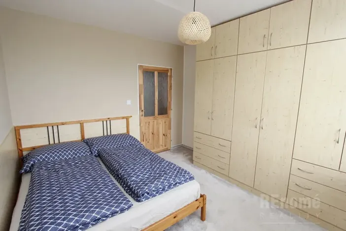 Pronájem bytu 3+1, Praha - Petrovice, Frostova, 78 m2