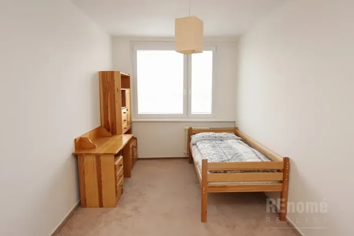 Pronájem bytu 3+1, Praha - Petrovice, Frostova, 78 m2