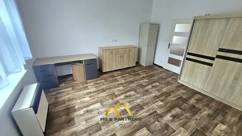Pronájem bytu 2+kk, Praha - Michle, Adamovská, 42 m2