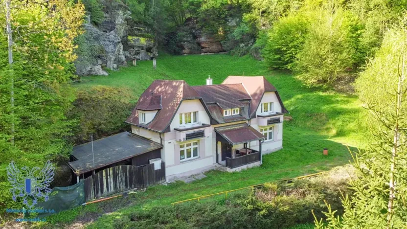 Prodej rodinného domu, Kokořín, 232 m2
