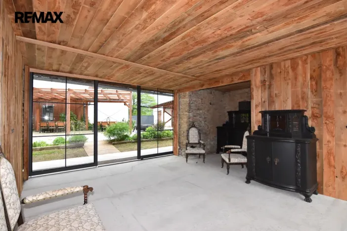 Prodej komerční nemovitosti, Dolany - Véska, 290 m2