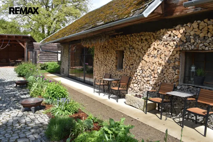 Prodej restaurace, Dolany - Véska, 382 m2