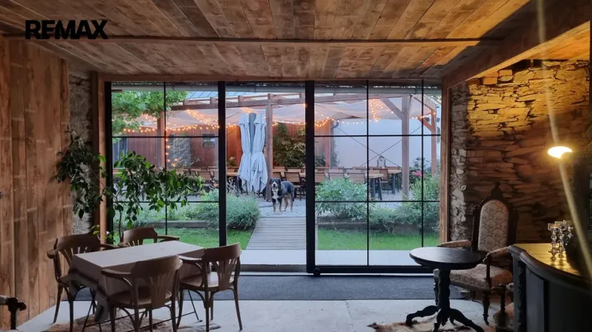 Prodej restaurace, Dolany - Véska, 382 m2