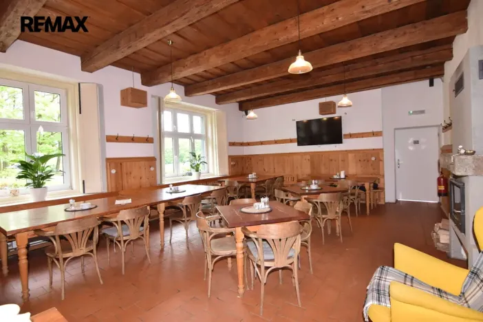 Prodej restaurace, Dolany - Véska, 382 m2