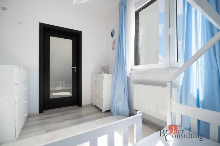 Pronájem rodinného domu, Praha - Dolní Měcholupy, Rothmayerova, 155 m2