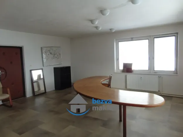Pronájem kanceláře, Skuteč, Husova, 53 m2
