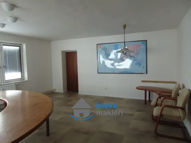 Pronájem kanceláře, Skuteč, Husova, 53 m2