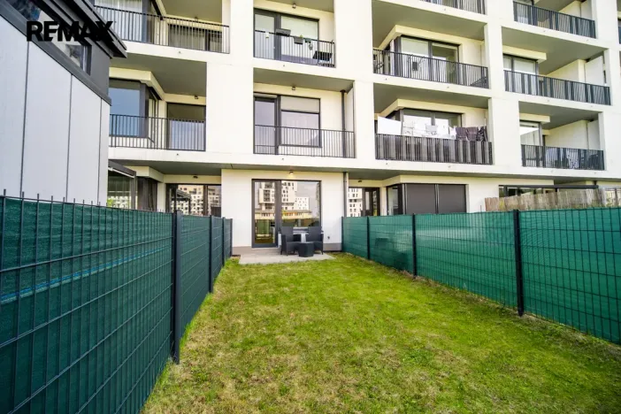 Pronájem bytu 1+kk, Praha - Vysočany, Smržových, 31 m2