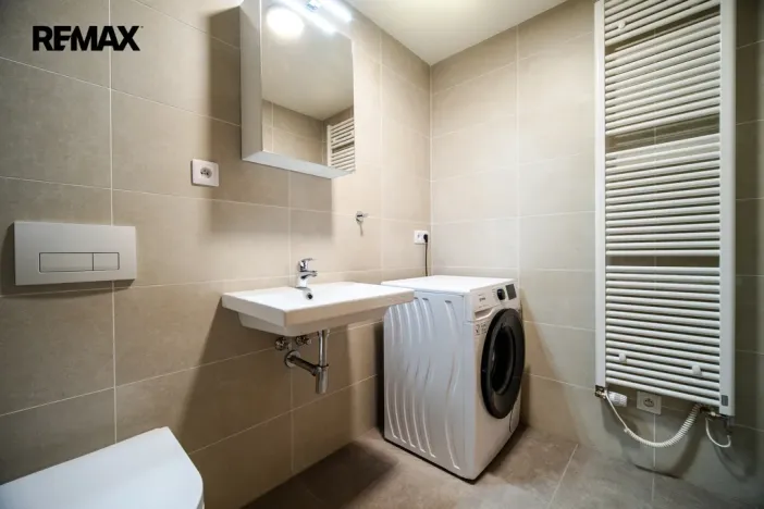 Pronájem bytu 1+kk, Praha - Vysočany, Smržových, 31 m2