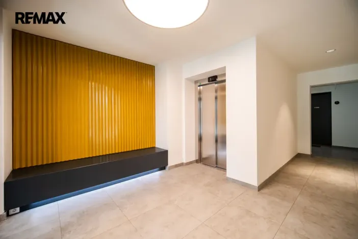 Pronájem bytu 1+kk, Praha - Vysočany, Smržových, 31 m2