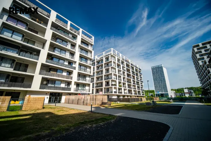Pronájem bytu 1+kk, Praha - Vysočany, Smržových, 31 m2