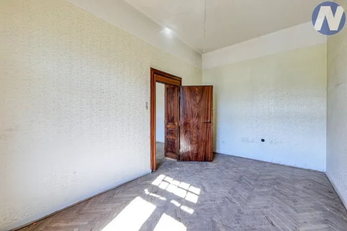 Prodej komerční nemovitosti, Holoubkov, 812 m2