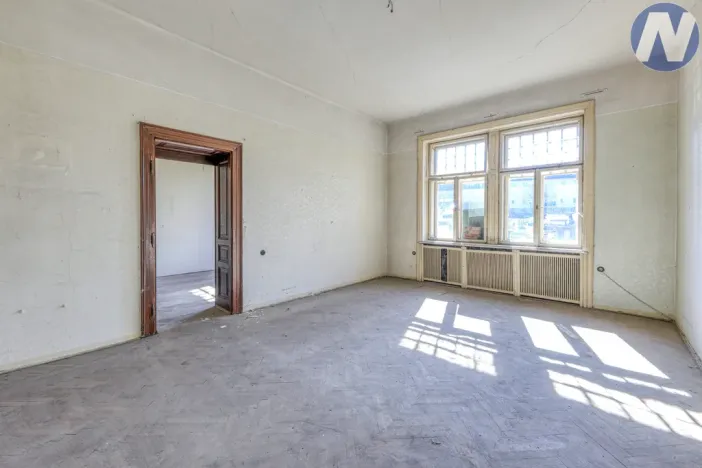 Prodej komerční nemovitosti, Holoubkov, 812 m2