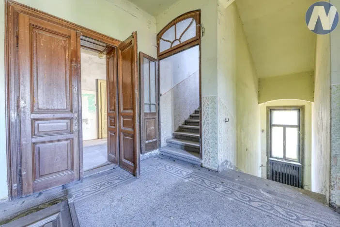 Prodej komerční nemovitosti, Holoubkov, 812 m2