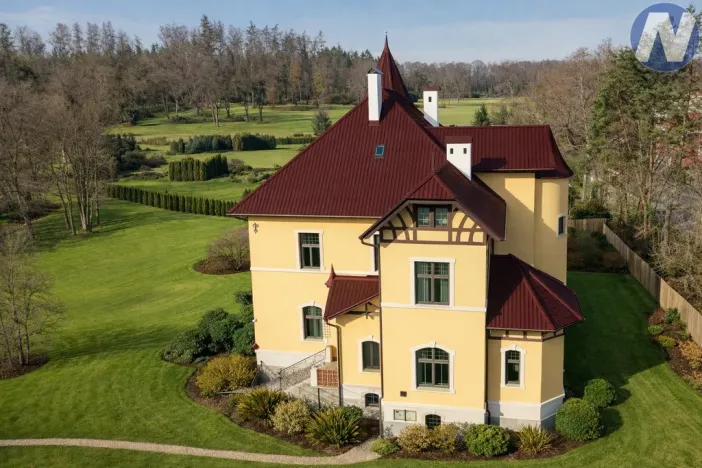 Prodej komerční nemovitosti, Holoubkov, 812 m2