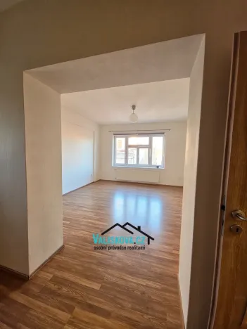 Pronájem bytu 2+kk, Kroměříž, Dobrovského, 51 m2
