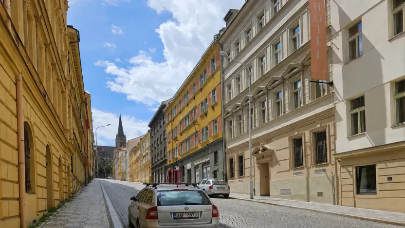 Pronájem bytu 1+kk, Praha - Žižkov, Milíčova, 34 m2