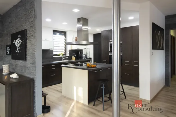 Prodej rodinného domu, Hýskov, Na Viničkách, 280 m2