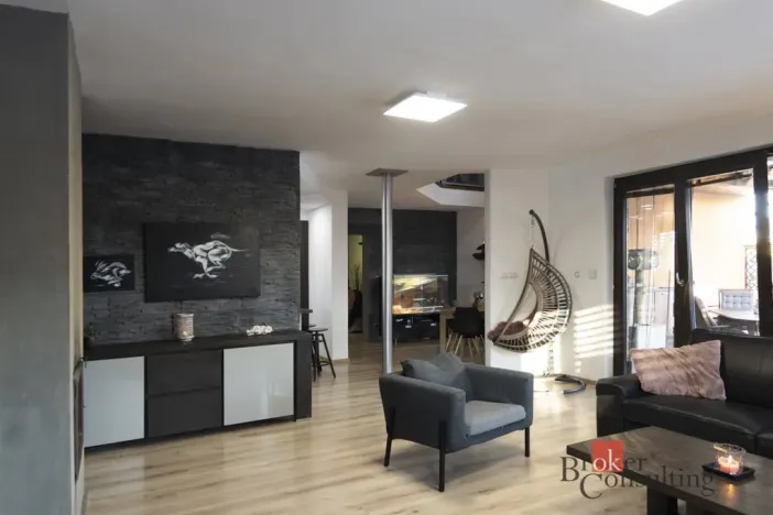 Prodej rodinného domu, Hýskov, Na Viničkách, 280 m2