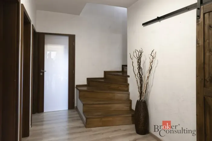 Prodej rodinného domu, Hýskov, Na Viničkách, 280 m2