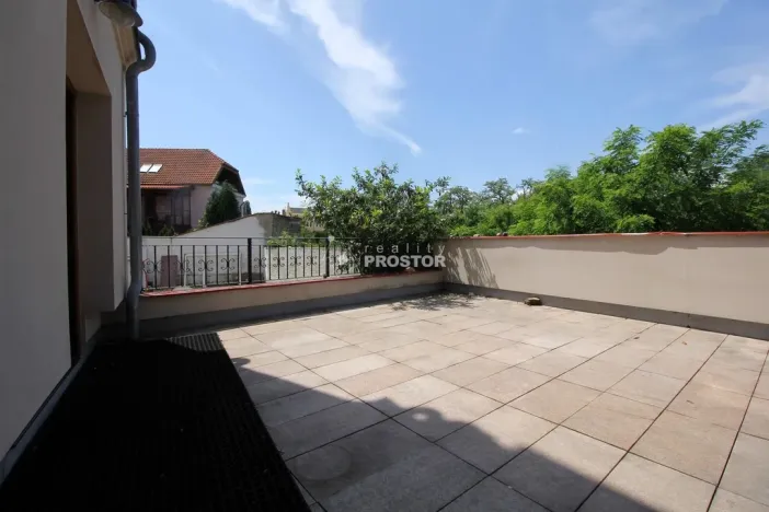 Pronájem bytu 1+kk, Mělník, náměstí Míru, 42 m2