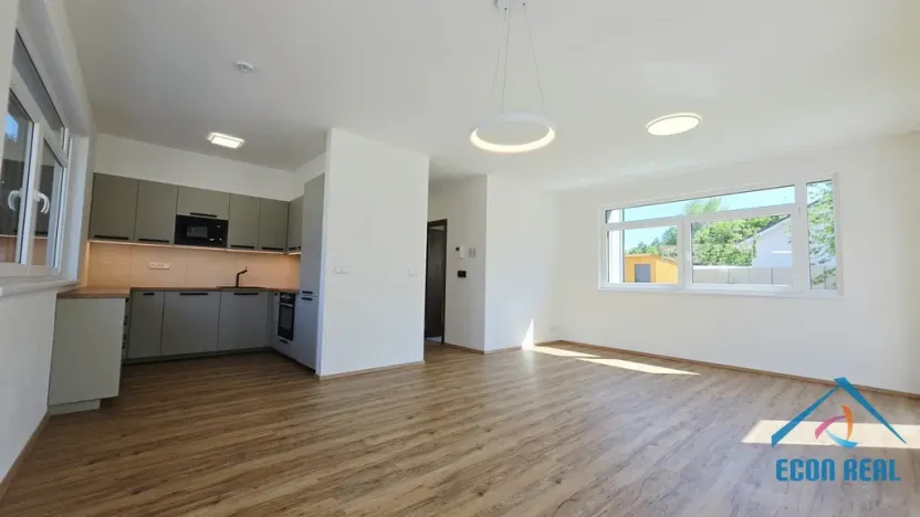 Pronájem obchodního prostoru, Herink, U Kovárny, 92 m2