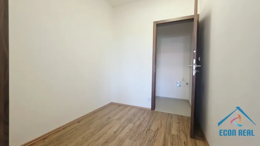 Pronájem obchodního prostoru, Herink, U Kovárny, 92 m2