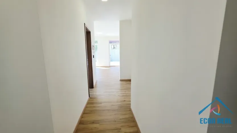Pronájem obchodního prostoru, Herink, U Kovárny, 92 m2