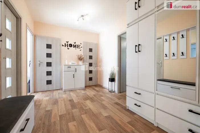 Prodej bytu 3+kk, Nové Strašecí, Zahradní, 71 m2